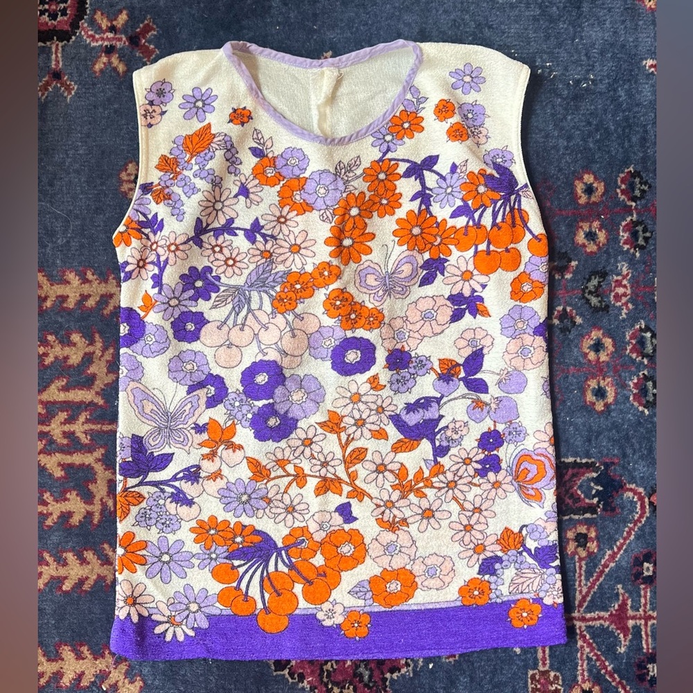 Vintage 60s/70s Mod Floral Shell Top – Psychedelic Orange + Purple Print